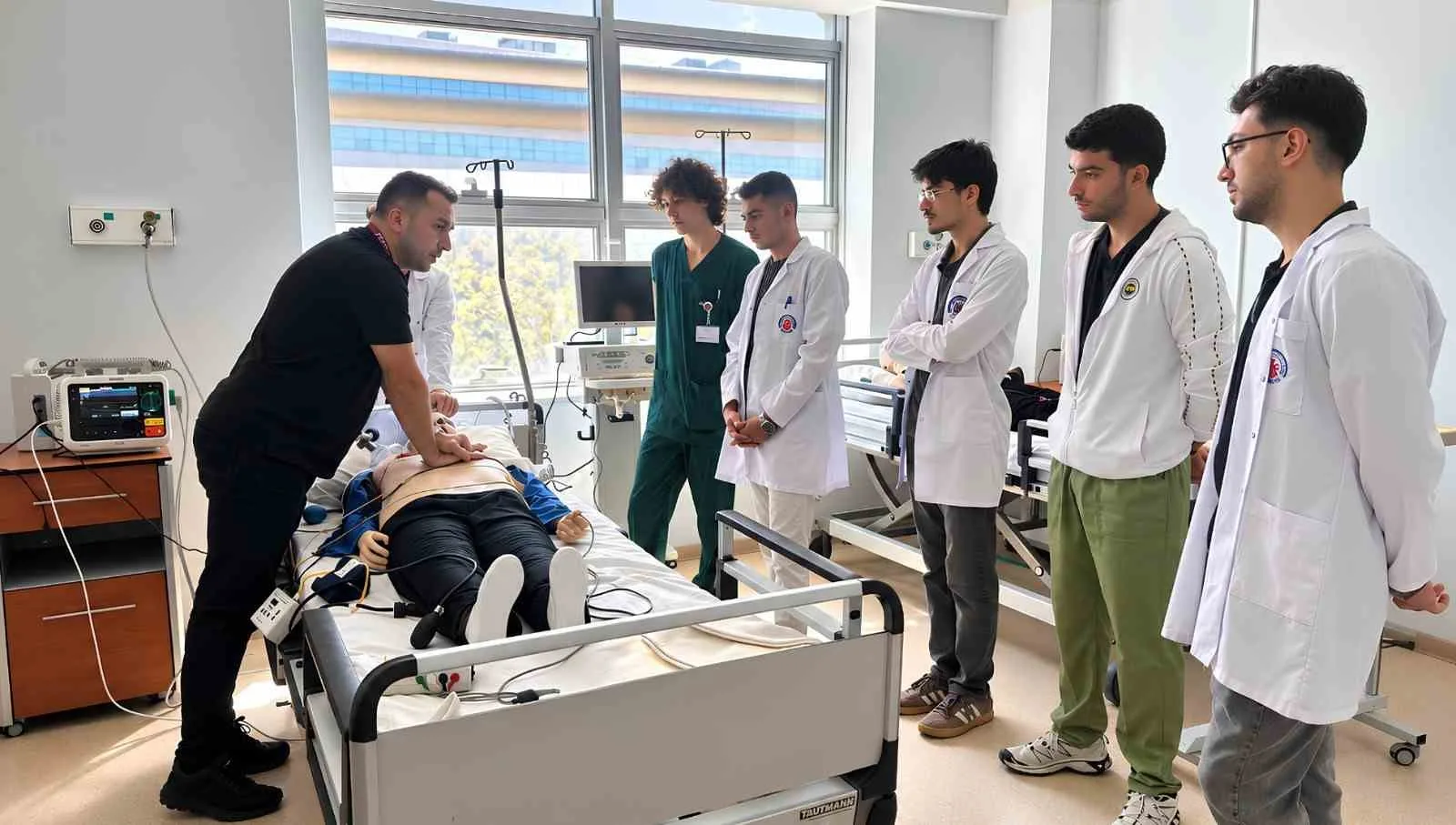 ADÜ’de Simülasyon Temelli Acil Müdahale Eğitimi gerçekleştirildi