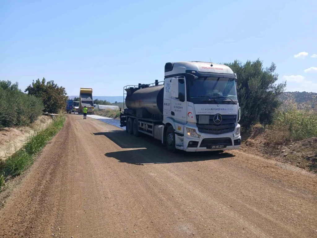 aydin buyuksehir belediyesi 17 ilcede yol yapim ve yenileme calismalarini surduruyor 88e3aff4a0b7