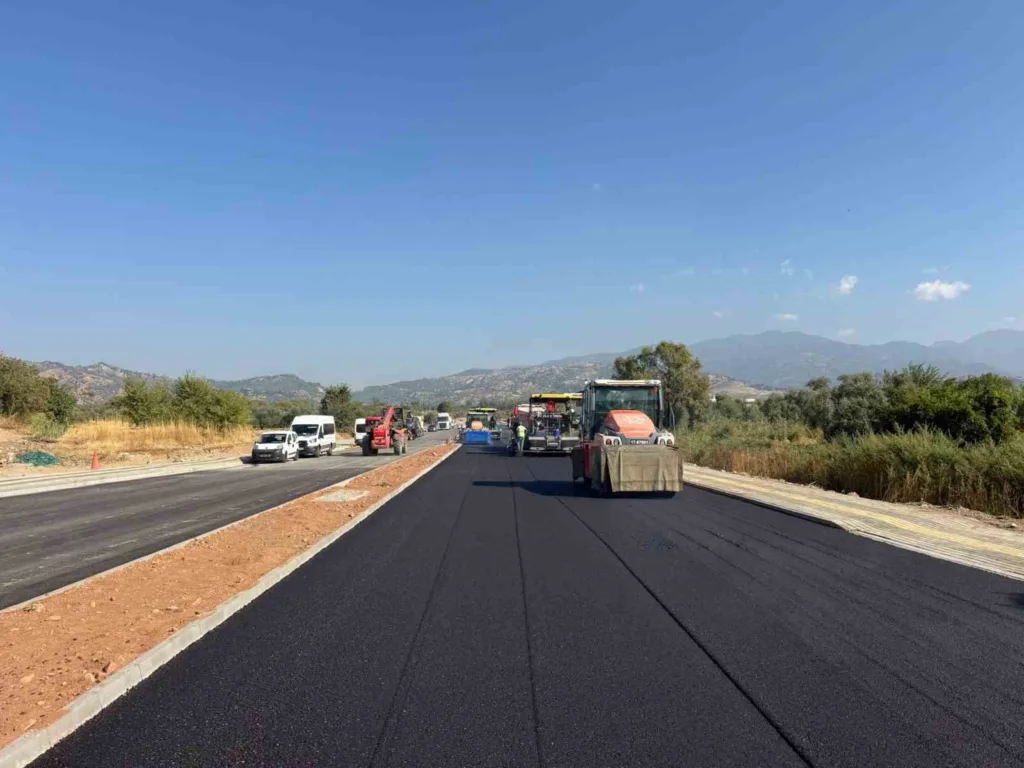 Aydın Büyükşehir, kent genelinde yol yapım ve yenileme çalışmalarını sürdürüyor 7 aydin buyuksehir kent genelinde yol yapim ve yenileme calismalarini surduruyor 8250a468be50