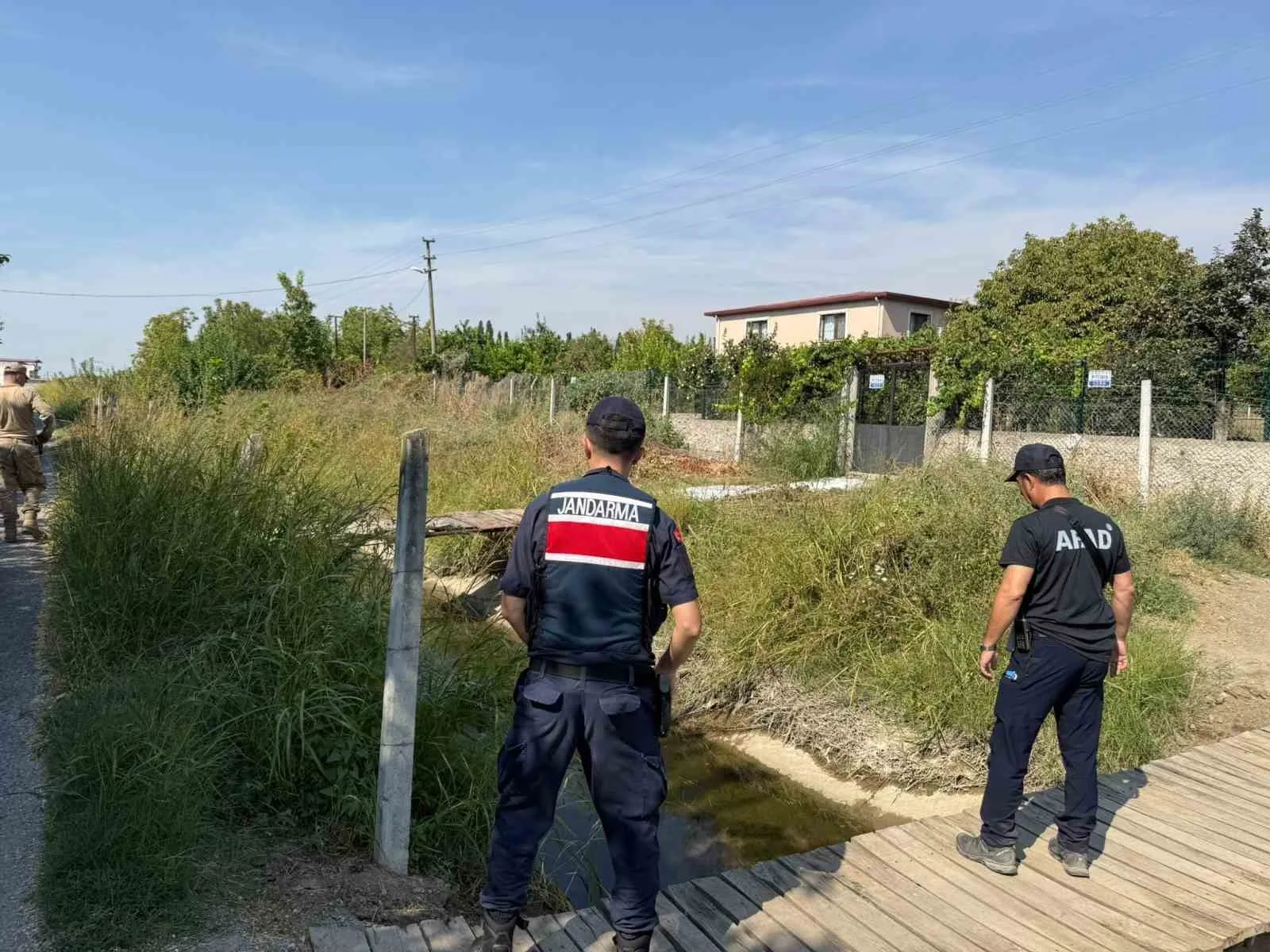 Aydın’da 60 personel yaşlı kadını bulmak için seferber oldu 3 Aydın’da 60 personel yaşlı kadını bulmak için seferber oldu