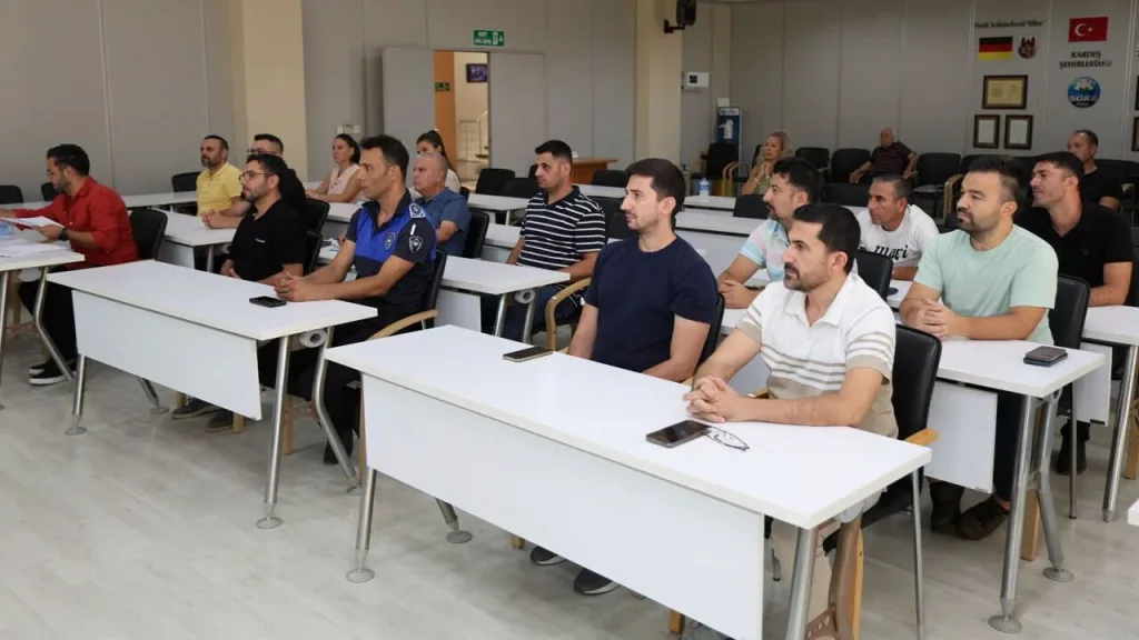 aydinda kulup baskani birakti gorevi belediye baskani arikan aldi