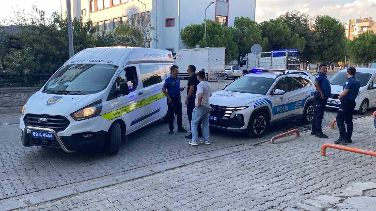 Aydın’da okul önünde hareketli anlar