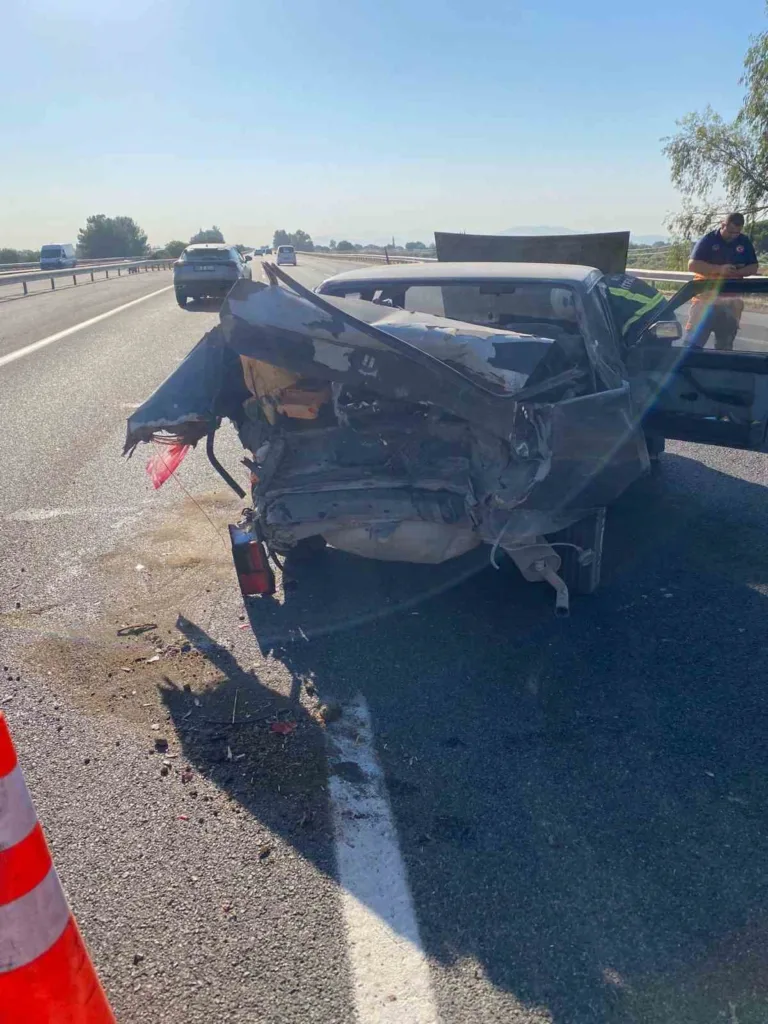aydinda trafik kazasi 2 yarali 945757c31109