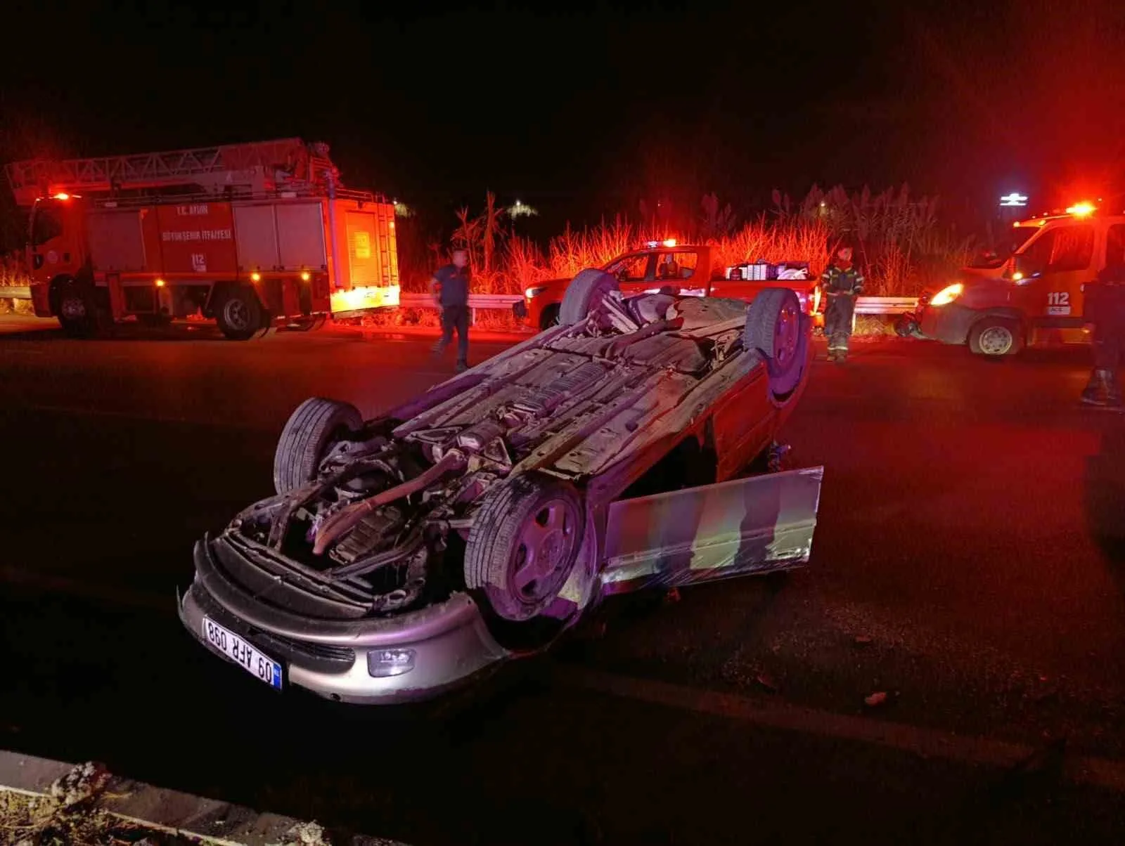 aydinda trafik kazasi 3 yarali ca9c40457110