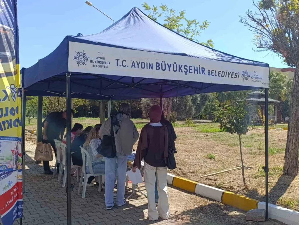 aydinda universiteliler aykart icin stantlara akin etti ccb0c9b32d47