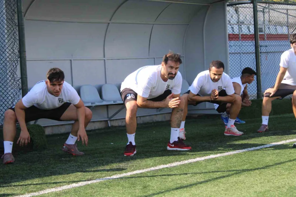 Aydınspor, ilk antrenmanına çıktı 5 aydinspor ilk antrenmanina cikti d4db40ea83c1