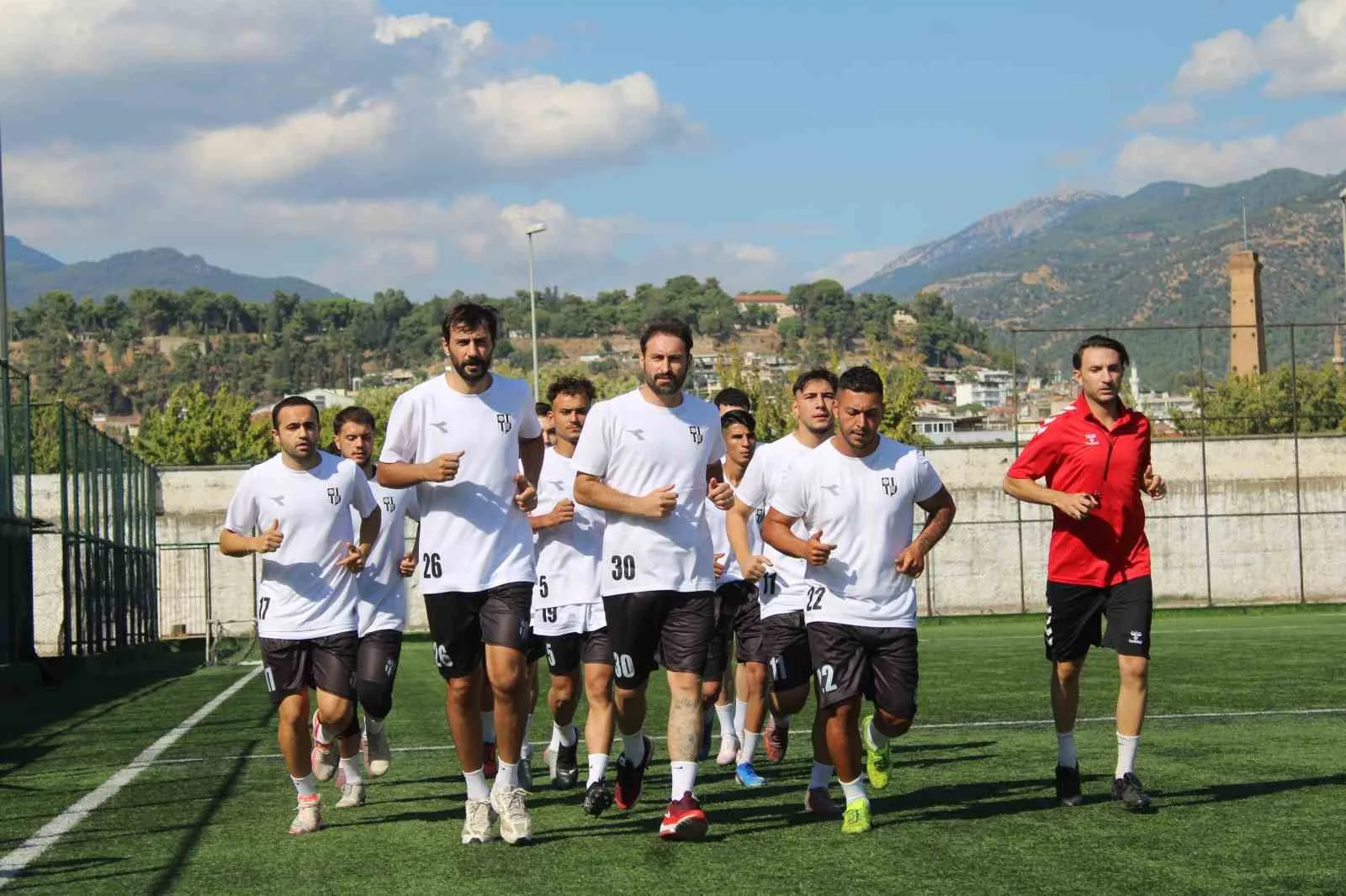 Aydınspor, ilk antrenmanına çıktı