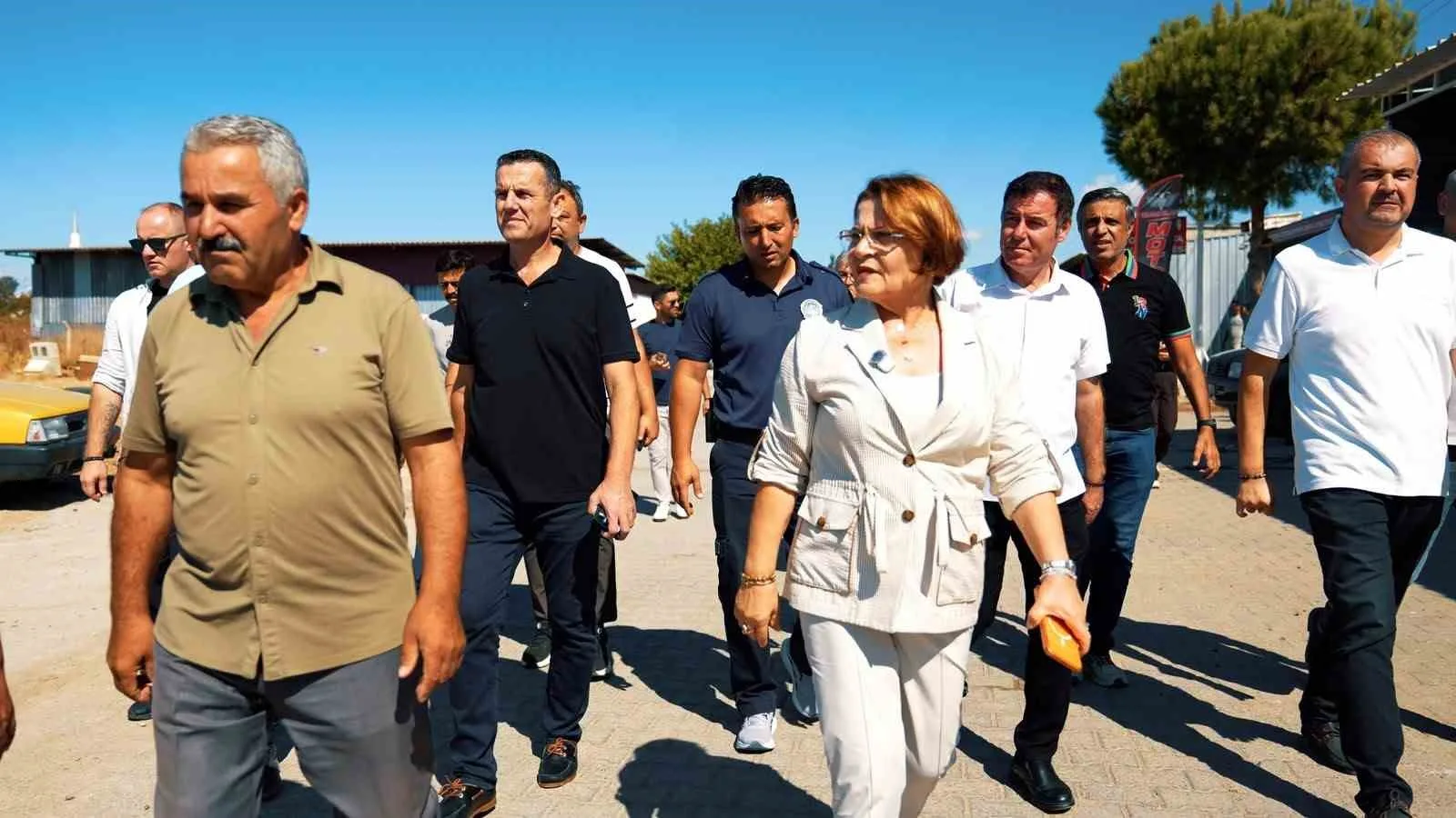 Başkan Gençay: “Sorunları birlikte çözüyoruz”