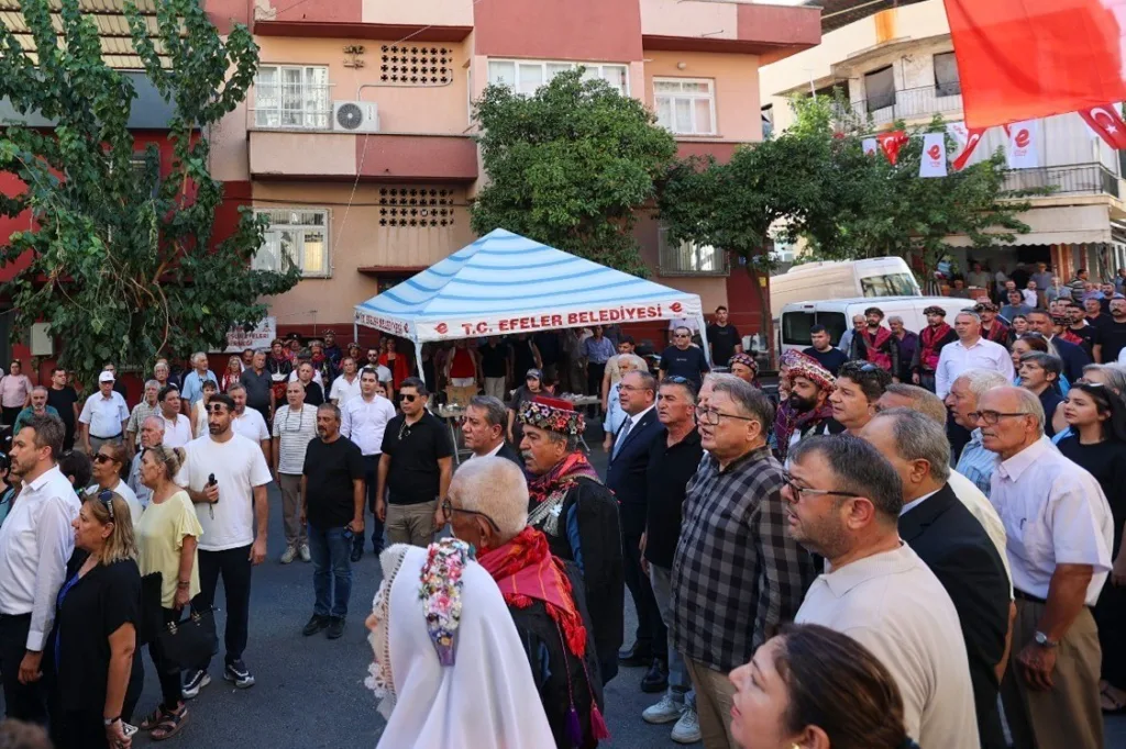 baskan yetiskin kuva yi milliye mucahitler dernegi aydin subesinin hizmet binasini acti 13c495dd186b