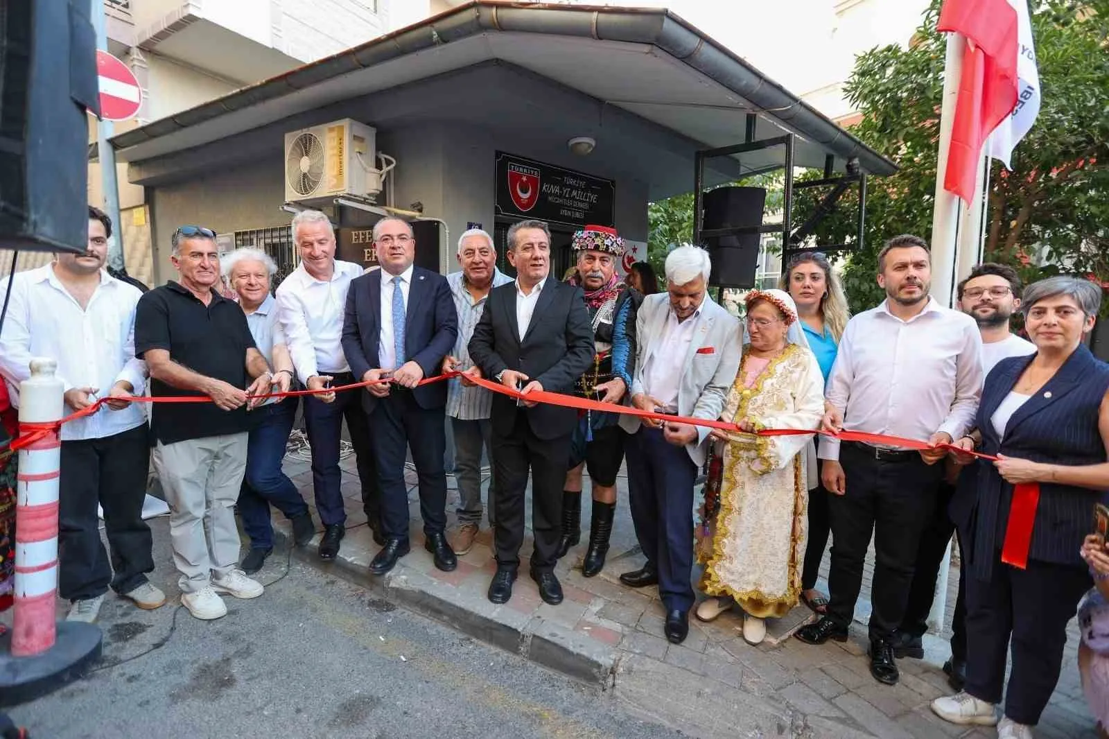 Başkan Yetişkin, Kuva-yı Milliye Mücahitler Derneği Aydın Şubesi’nin hizmet binasını açtı
