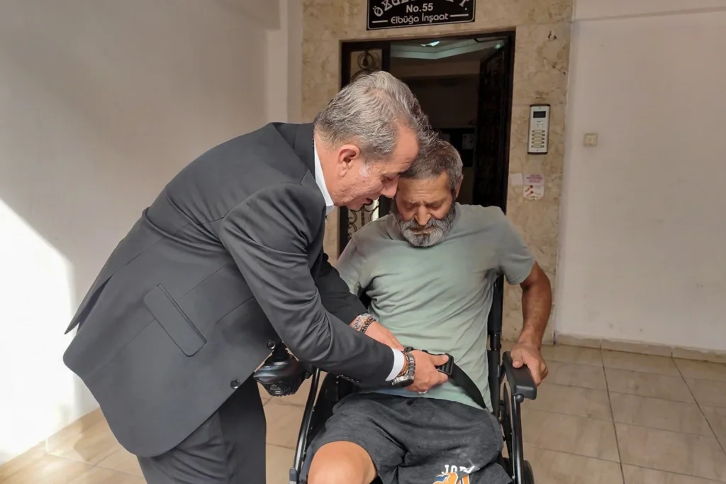 baskan yetiskinden akulu sandalye destegi 06b51f212769
