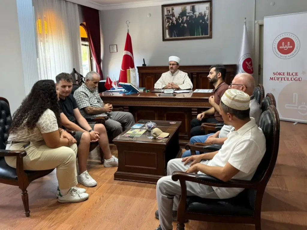 bayram namazindan etkilenip musluman oldu 7b98132cd02e