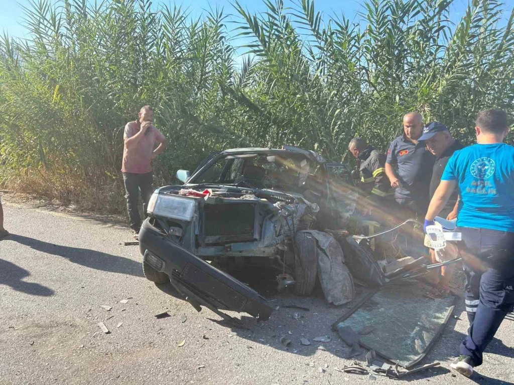 bozdoganda otomobil kamyonla carpisti 1 yarali 66d76d82fb4e