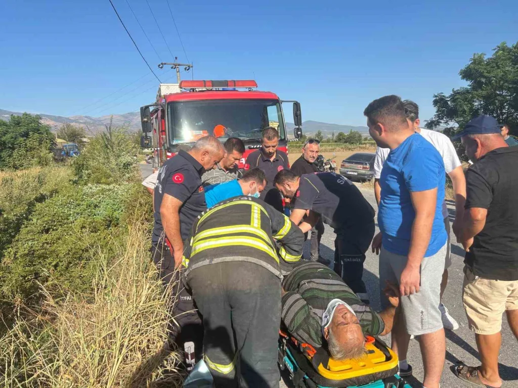 bozdoganda otomobil kamyonla carpisti 1 yarali a70d60fa455a