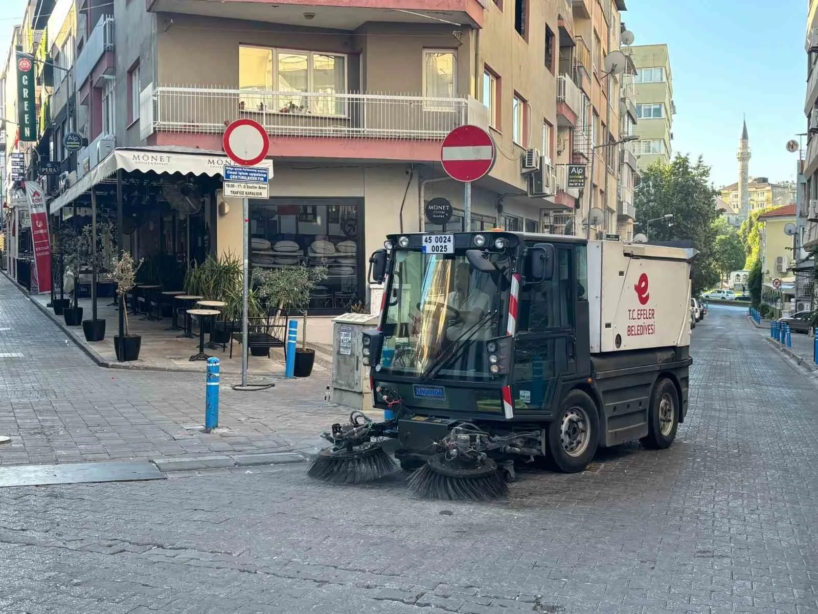 efeler belediyesi ekipleri temizlik calismalarini surduruyor 7cbf44f8b3c0