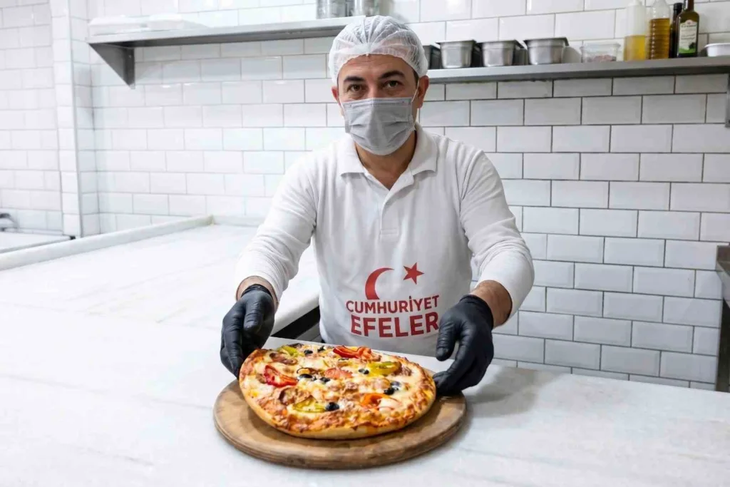 efeler belediyesi menderes parkta vatandaslari kaliteli yemeklerle bulusturuyor 8d46a311a7b6