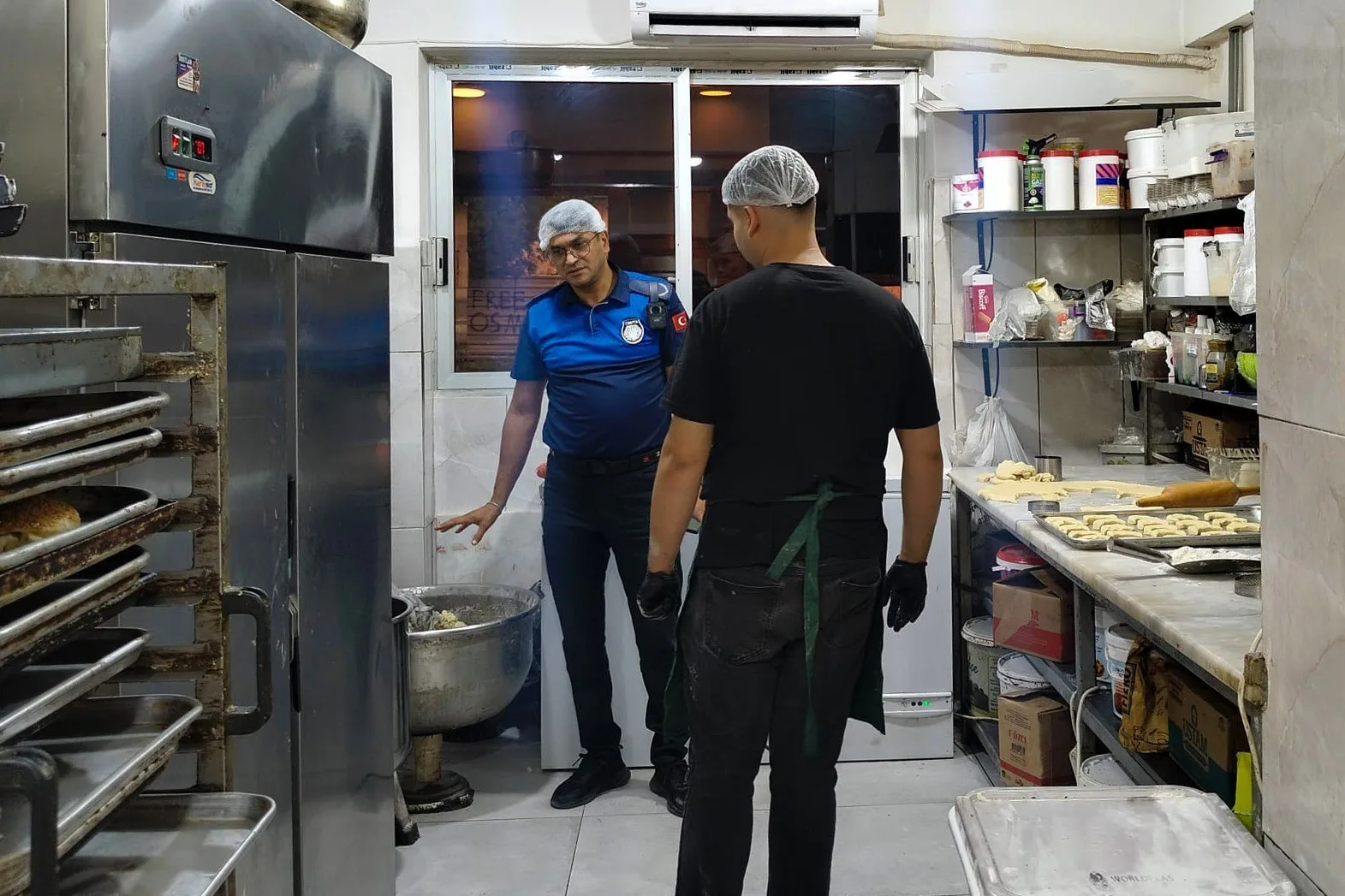 Efeler’de gıda denetimi 3 Efeler’de gıda denetimi