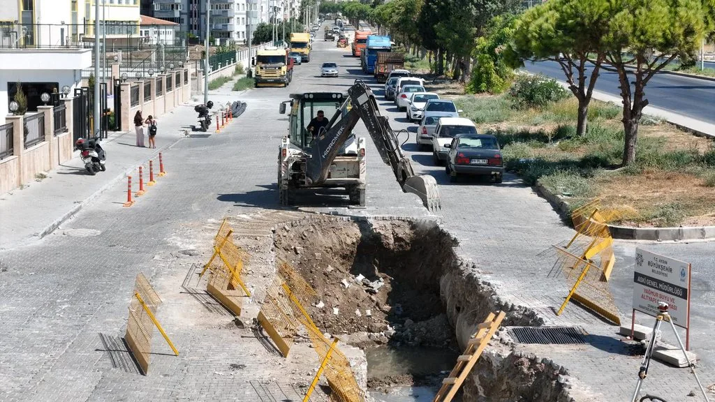 BAŞKAN ÇERÇİOĞLU’NUN ÇALIŞMALARIYLA SÖKE’NİN ALTYAPISI YENİLENİYOR 11 fotograf 10 1