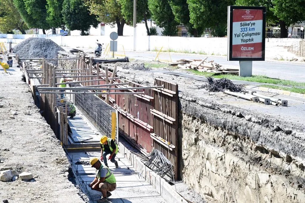 BAŞKAN ÇERÇİOĞLU’NUN ÇALIŞMALARIYLA SÖKE’NİN ALTYAPISI YENİLENİYOR 6 fotograf 5 1