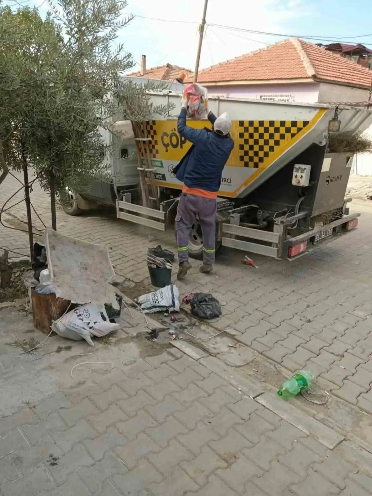 Germencik Belediyesi’nden çevre temizliği için vatandaşlara çağrı