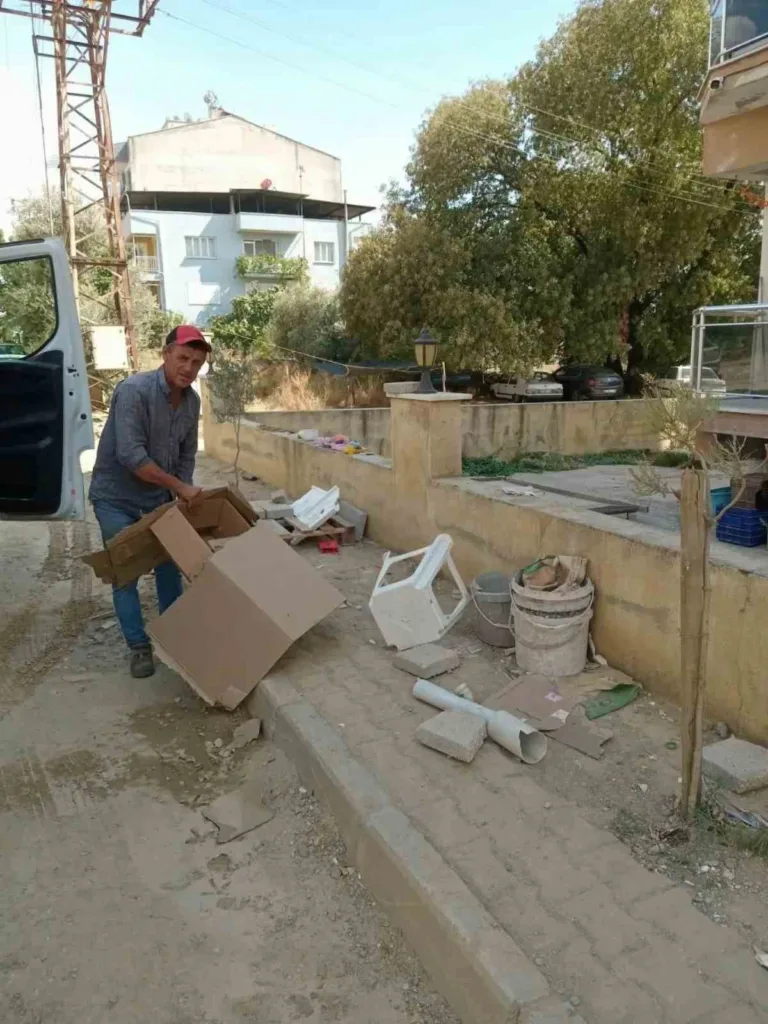 Germencik Belediyesi’nden çevre temizliği için vatandaşlara çağrı 5 germencik belediyesinden cevre temizligi icin vatandaslara cagri 91aea5e8736b