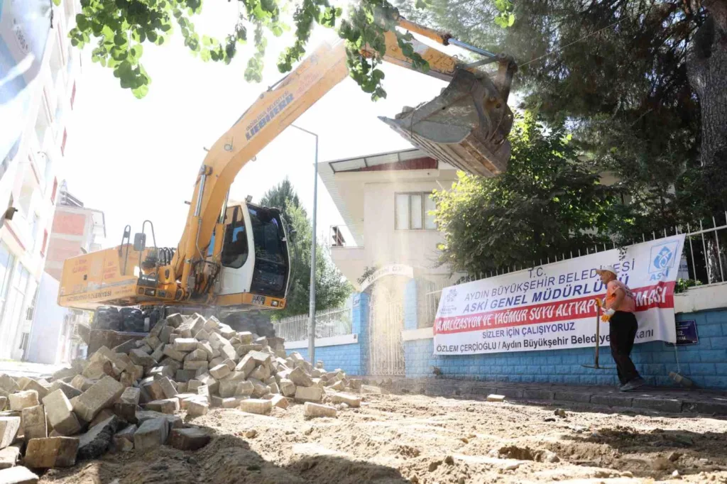istiklal mahallesinde yol yenileme calismalari basladi 079eae5bb202