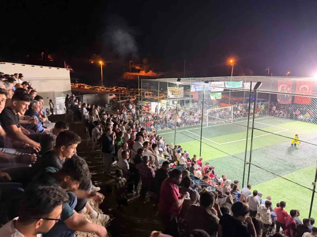 karacoren futbol turnuvasinda sampiyon dalama spor oldu 27e5fee59e24