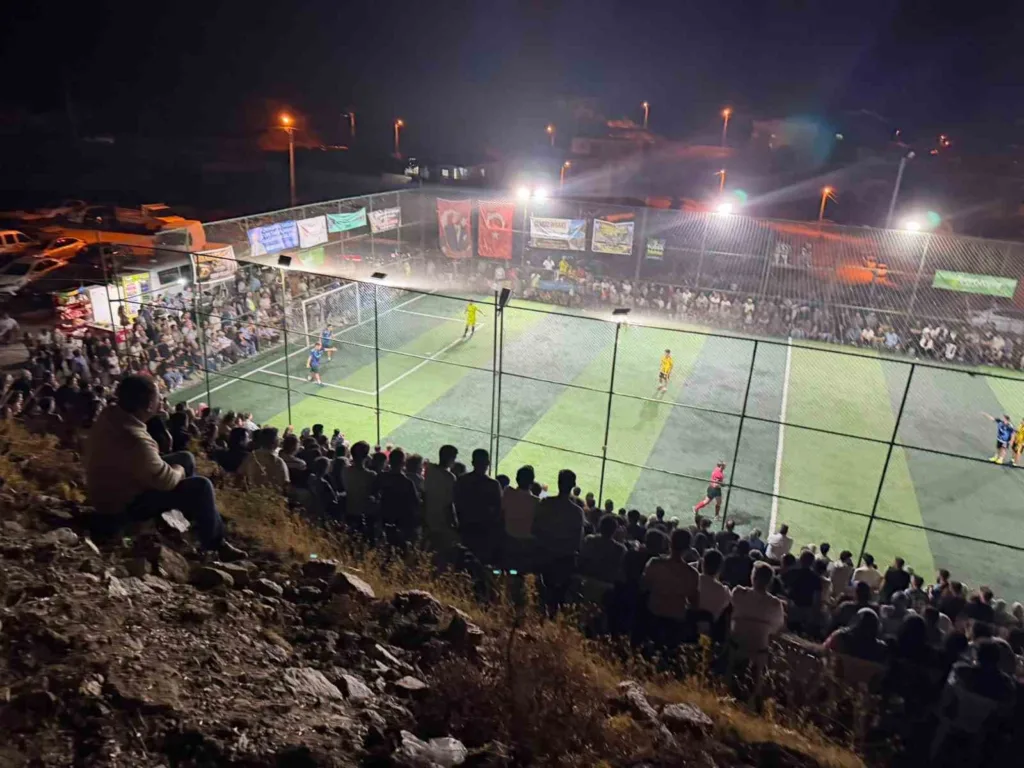 karacoren futbol turnuvasinda sampiyon dalama spor oldu 98a75e1801cd