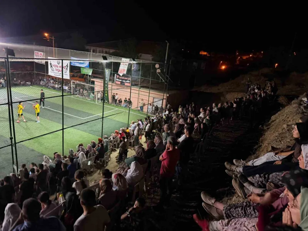 karacoren futbol turnuvasinda sampiyon dalama spor oldu c5a9584c8902