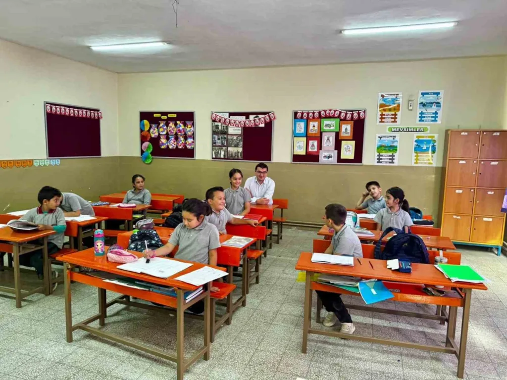 kaymakam sozen yazikentte ogrencilerle bir araya geldi a8932b6fbde2