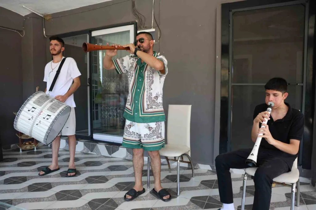 konservatuvar gibi ev a956da363e40