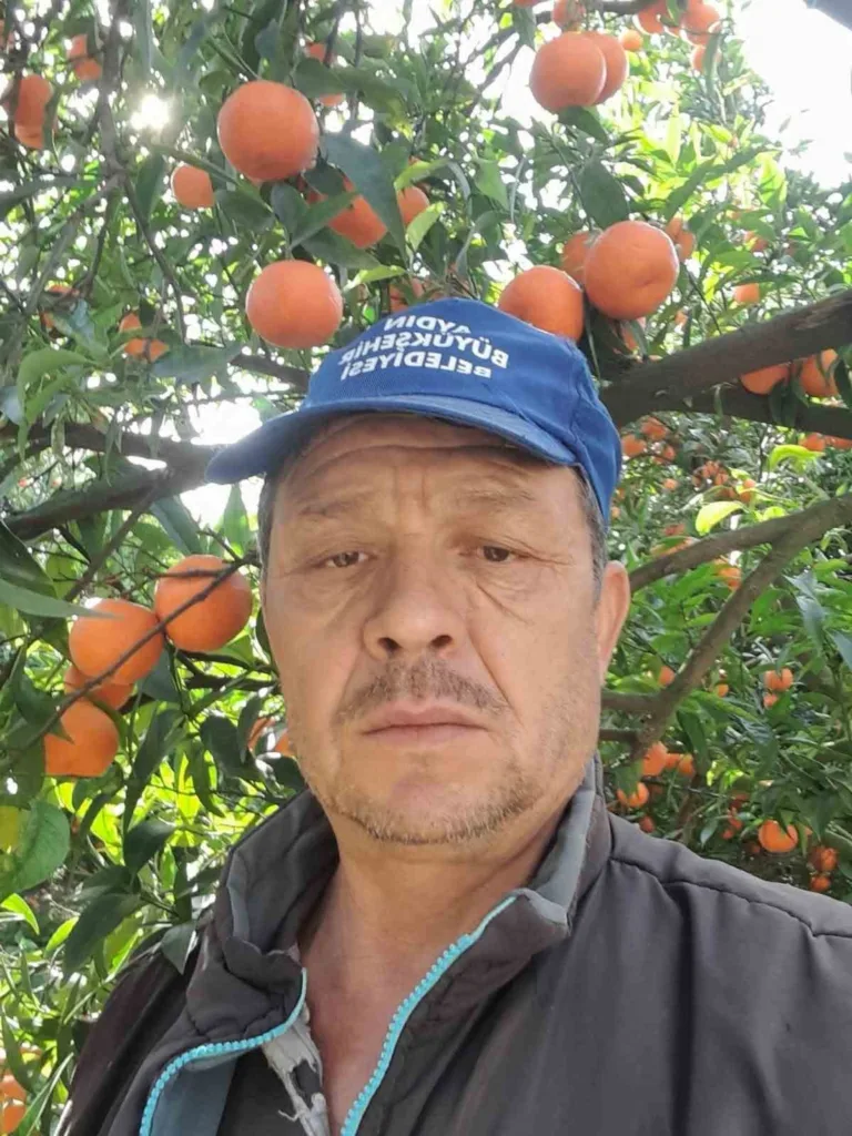 koskte seyyar pide firini tasiyan traktor devrildi 1 olu 1 yarali 0d42436a3e68