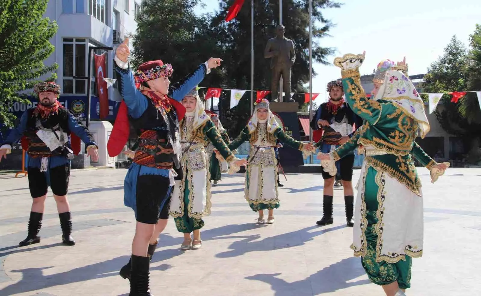 Köşk’ün düşman işgalinden kurtuluşunun 104. yıldönümü coşkuyla kutlandı 1 koskun dusman isgalinden kurtulusunun 104 yildonumu coskuyla kutlandi c578c45922bf