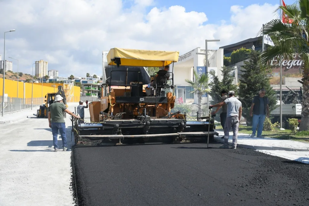 Kuşadası’nda Değirmendere Mahallesi’ne sıcak asfalt 3 kusadasinda degirmendere mahallesine sicak asfalt 523ca53ef6f7