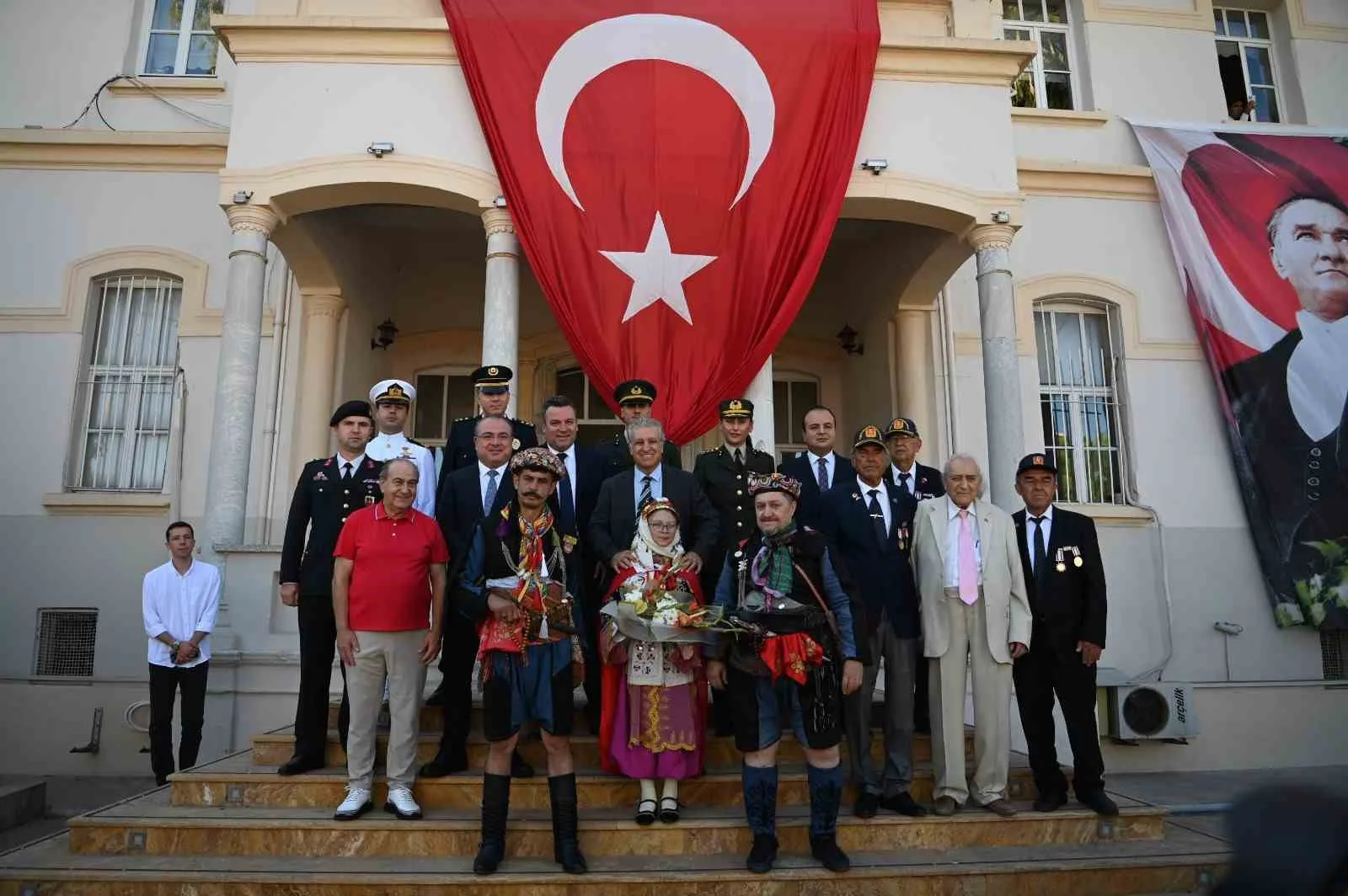 Kuşadası’nın kurtuluşunun 104’üncü yıl dönümü törenle kutlandı