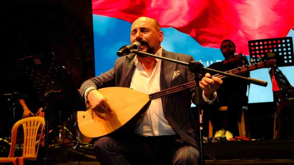 kuyucakta kurtulus coskusu konserlerle taclandi 57b003139bf5