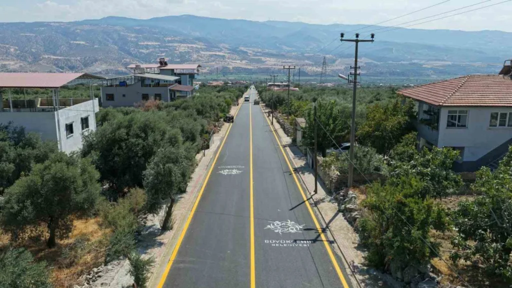 kuyucaktaki yol yenilendi ce429dcac029
