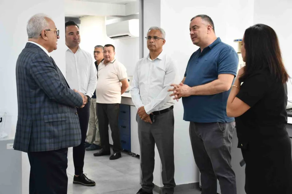 mulkiye basmufettisi sahin aydin ticaret borsasi laboratuvarini inceledi a27c4a2c691a