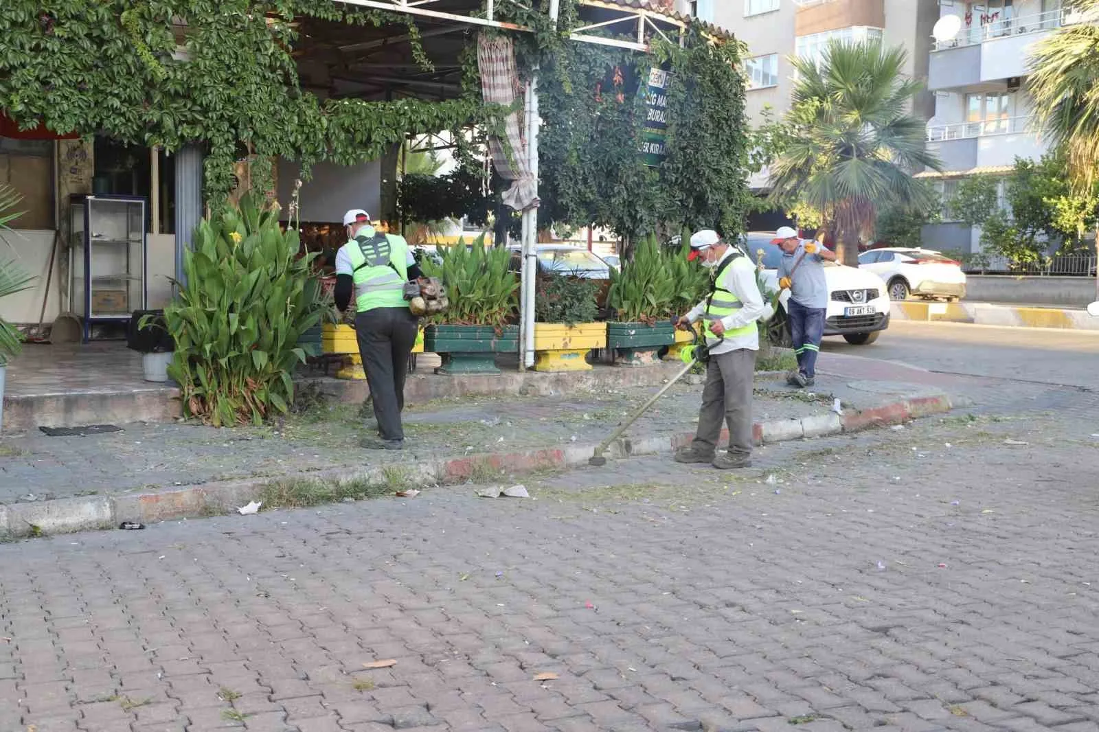 nazilli belediyesinden temizlik calismasi f2e319bbb60b