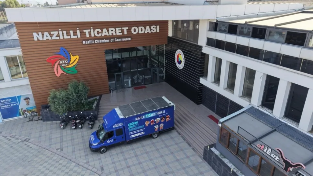 nazilli ticaret odasinin mobil araci tanitildi 68dd588ccae4