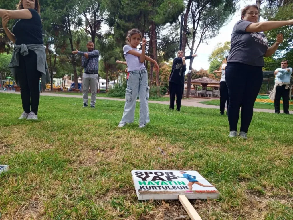 nazillide vatandaslar saglikli yasam icin harekete gecti 3b33a0c69c87