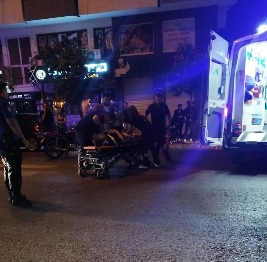 Otomobille motosiklet çarpıştı: 1 yaralı 2 Otomobille motosiklet çarpıştı: 1 yaralı
