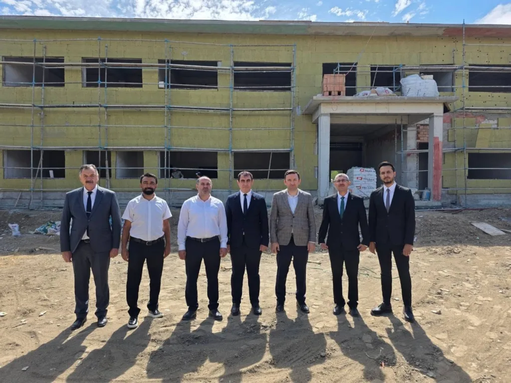 pamukoren ortaokulu insaatinda calismalar suruyor b99eaed8465b