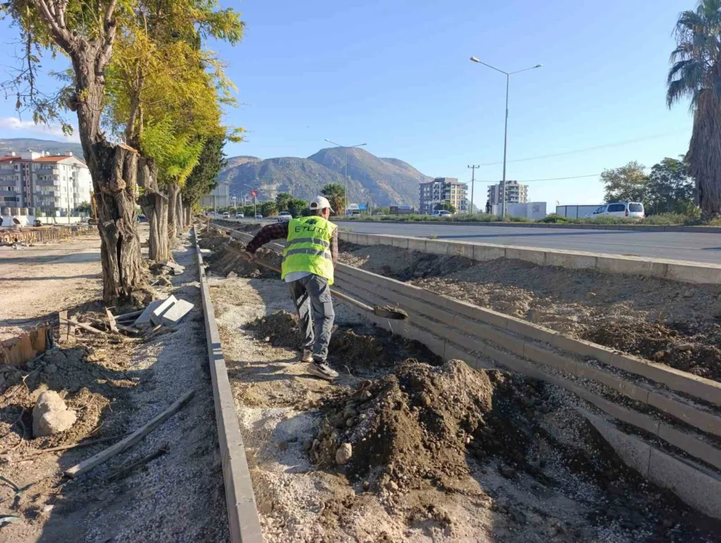 sokede bisiklet ve yuruyus yolu projesinde beton dokum calismasi tamamlandi dc0d51728926