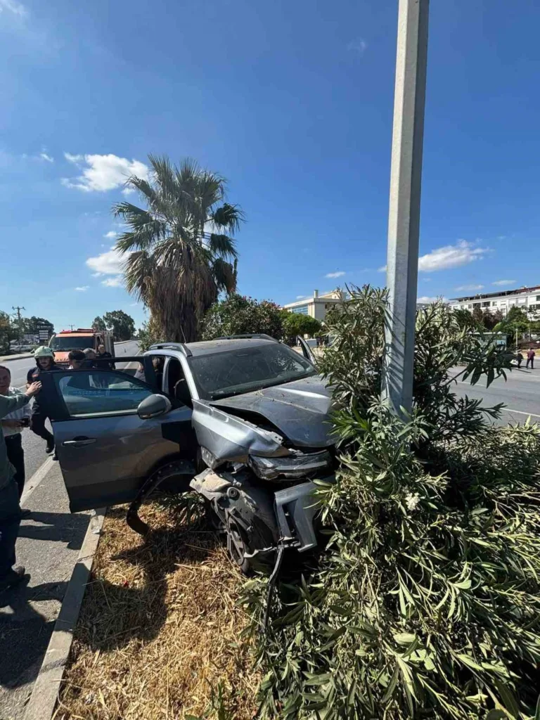 sokede trafik kazasi 3 yarali 647c6cb8dd14