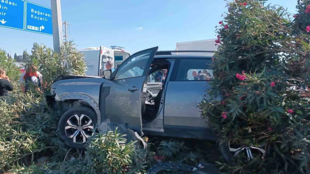 sokede trafik kazasi 3 yarali e0d8d7a4b622