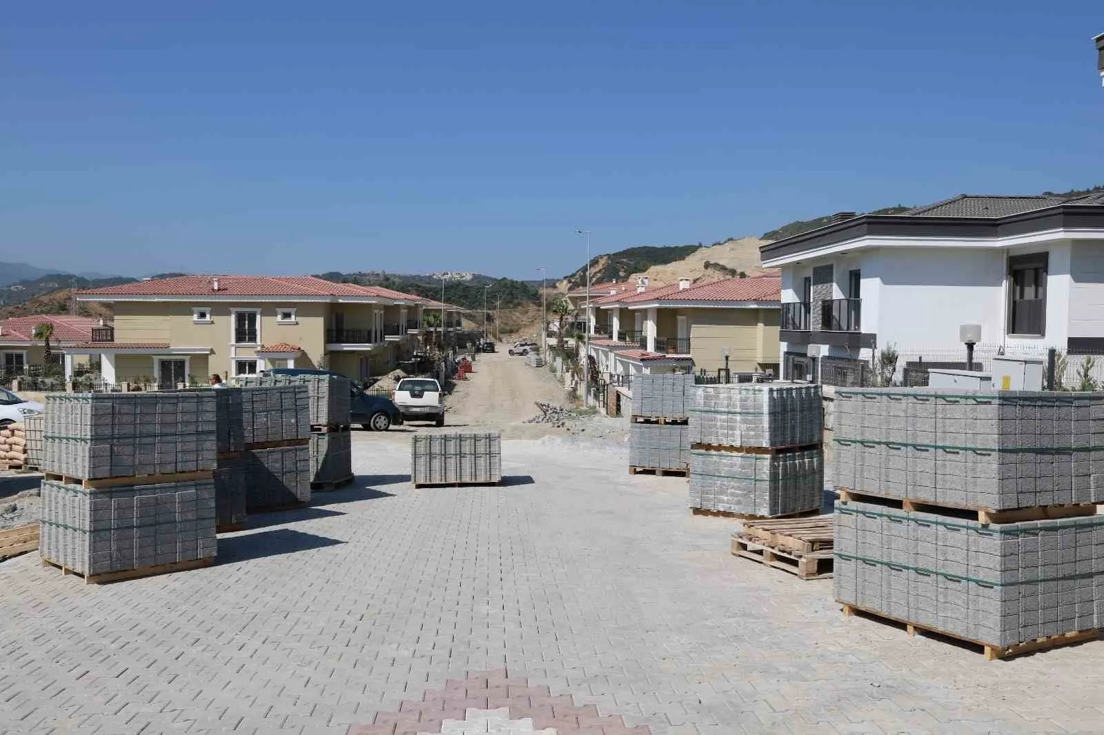 Söke’de ulaşım ağına yeni yollar kazandırılıyor 19 Söke’de ulaşım ağına yeni yollar kazandırılıyor