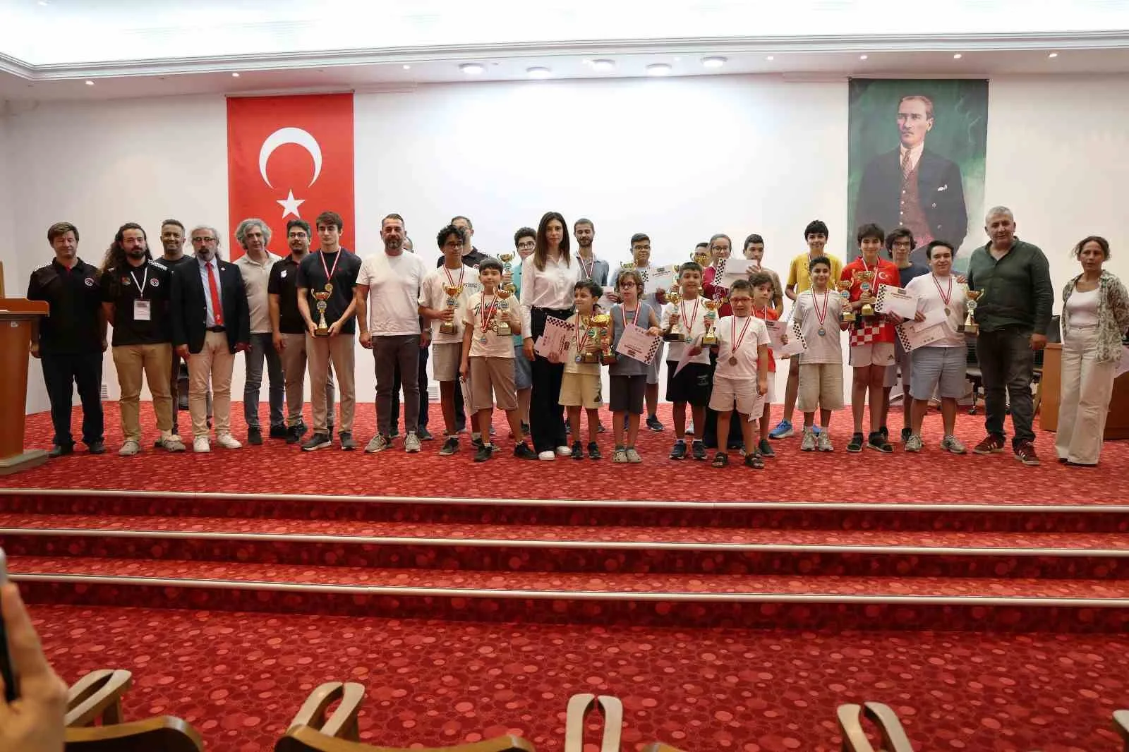 sokedeki satranc turnuvasi sona erdi b8e37998d8c3