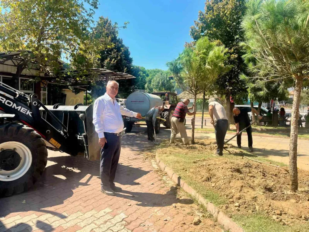 Sultanhisar’da ağaçlandırma çalışmaları sürüyor 2 sultanhisarda agaclandirma calismalari suruyor 567039883e84