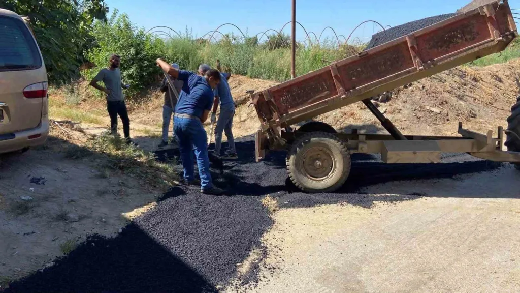 sultanhisarda belediye ekipleri vatandaslarin talepleri icin sahada 02ff00a30f6a